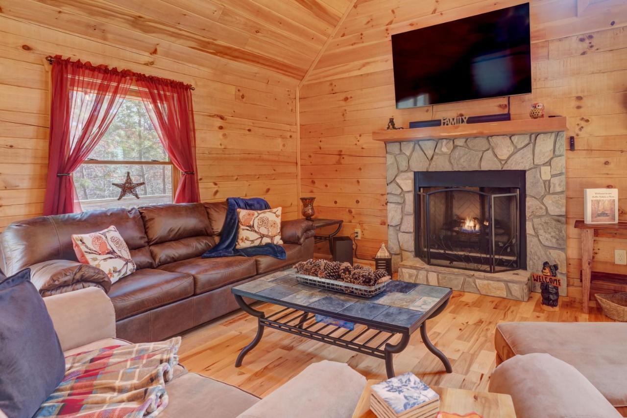 Hot-Tub 6 Seater, Fire-Pit, Master King Bed, Wineries, Pickleball, Resort Amenities Ellijay Esterno foto