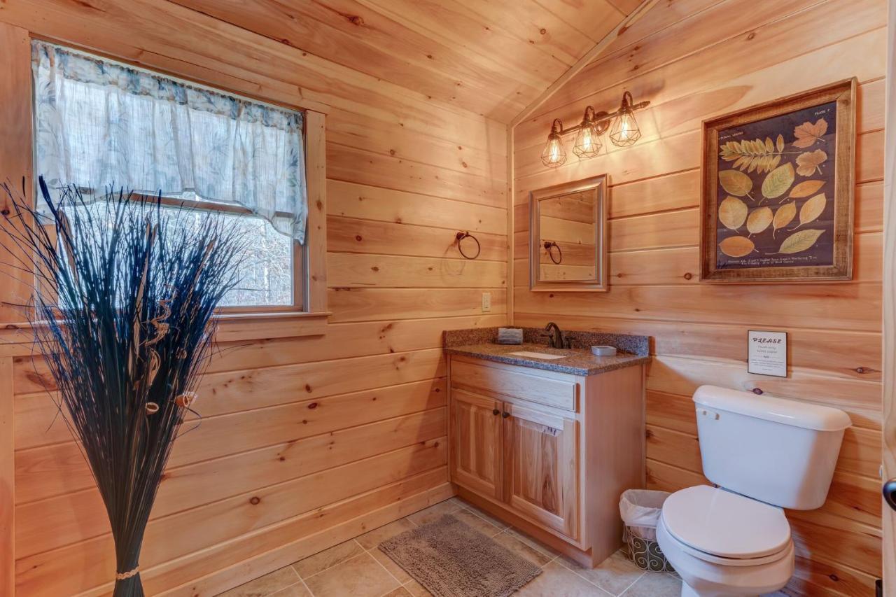 Hot-Tub 6 Seater, Fire-Pit, Master King Bed, Wineries, Pickleball, Resort Amenities Ellijay Esterno foto