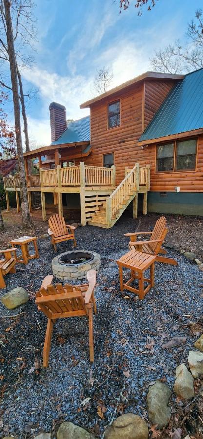 Hot-Tub 6 Seater, Fire-Pit, Master King Bed, Wineries, Pickleball, Resort Amenities Ellijay Esterno foto