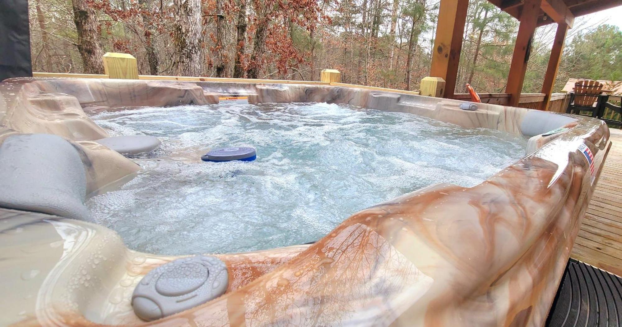 Hot-Tub 6 Seater, Fire-Pit, Master King Bed, Wineries, Pickleball, Resort Amenities Ellijay Esterno foto